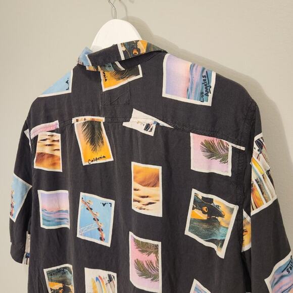 Hollister Epic Flex Stretch Button Shirt Allover Photo Collage - SizeXL - Picture 4 of 6